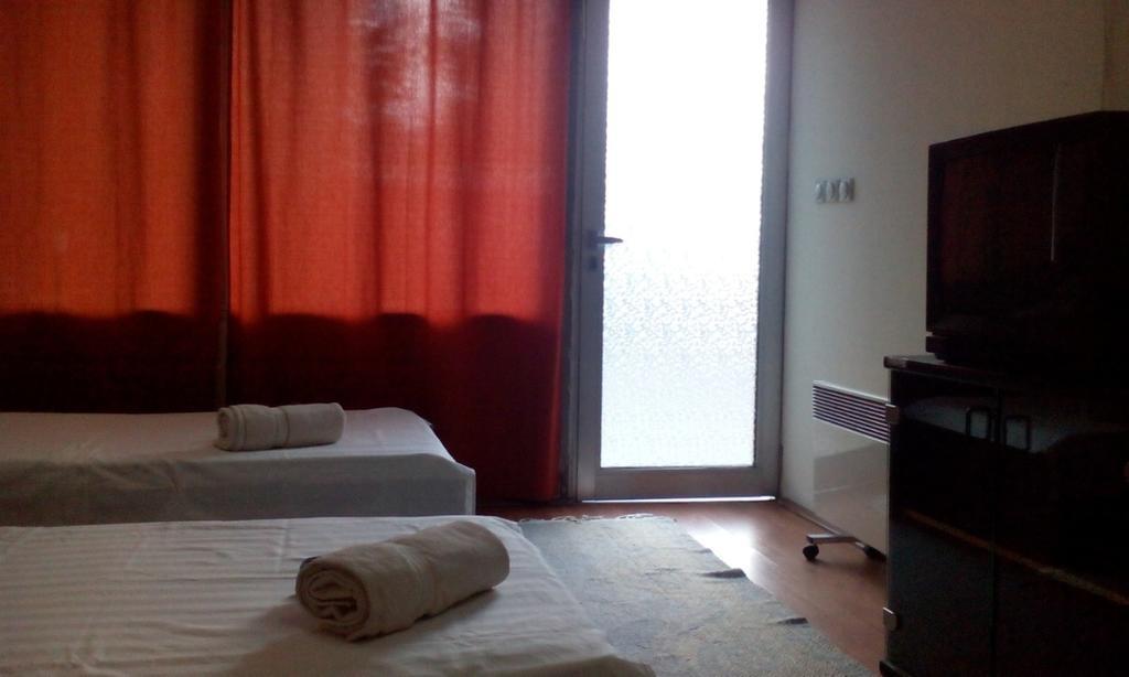 Motel Le Village Σκόπια Εξωτερικό φωτογραφία